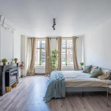 Guest house Penthouse Dam Square *