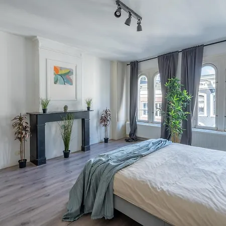Penthouse Dam Square Амстердам